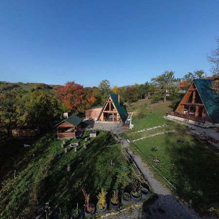 Rubicon Cabins Secaria Exterior photo