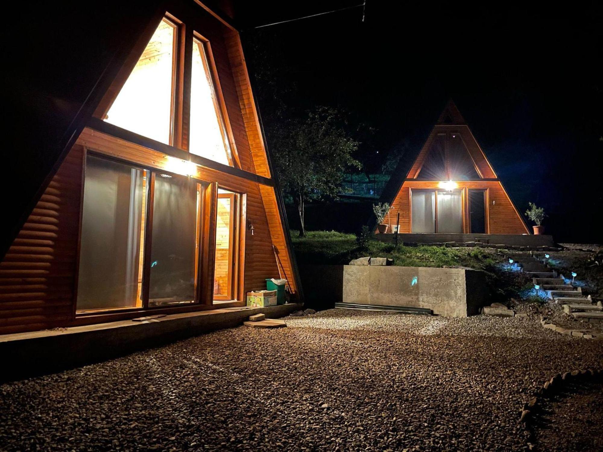 Rubicon Cabins Secaria Exterior photo