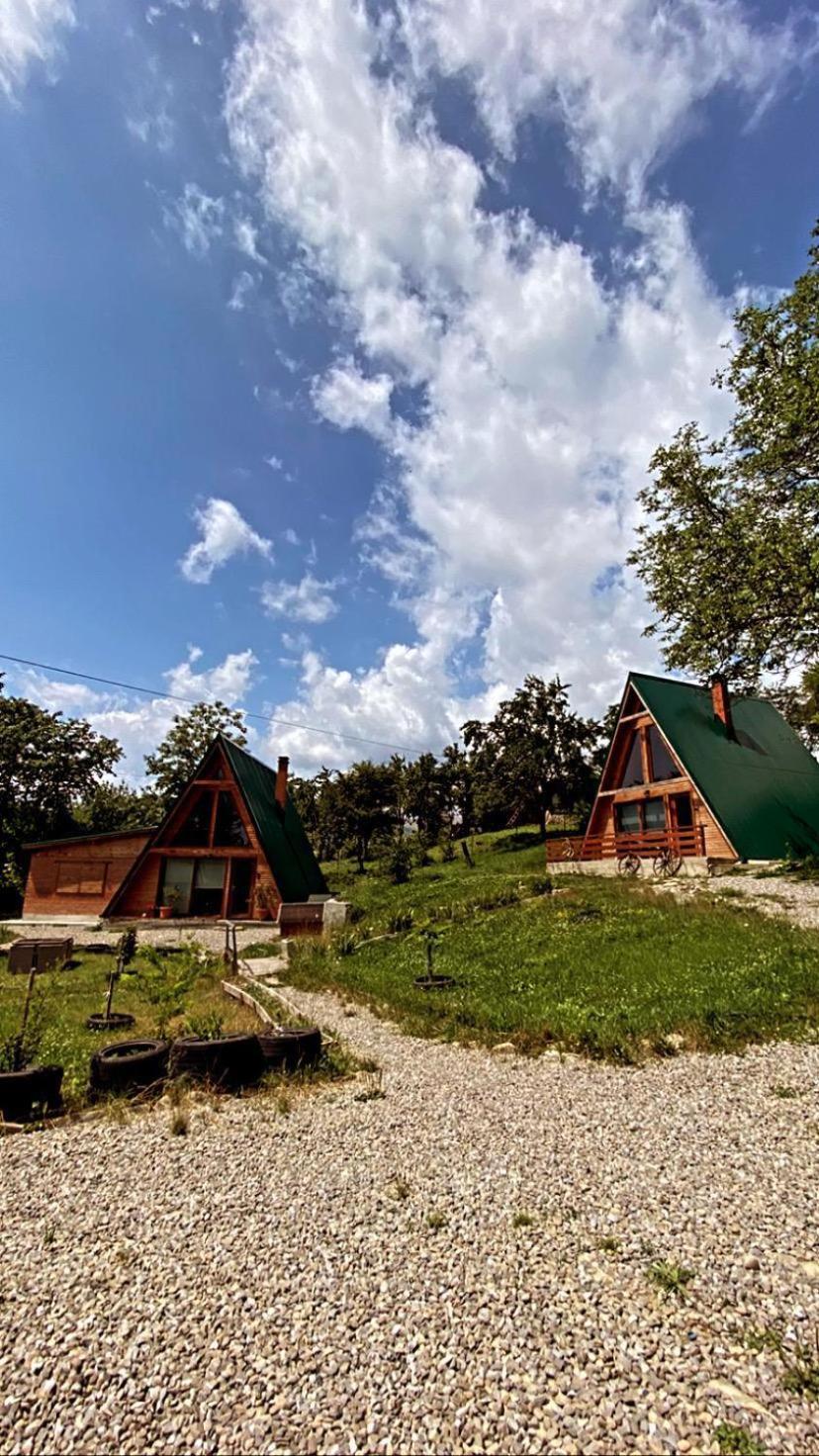 Rubicon Cabins Secaria Exterior photo
